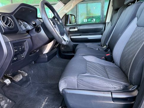 Used 2017 Toyota Tundra SR5 RWD image 16