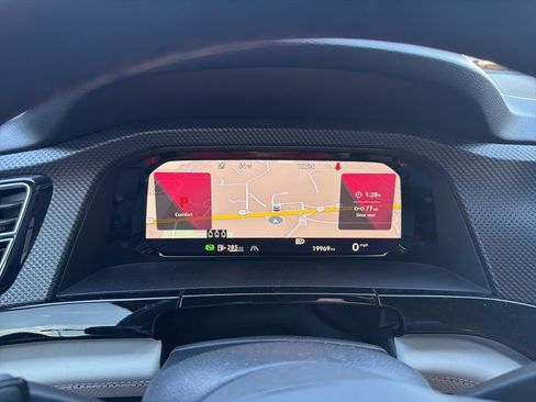 Used 2024 Volkswagen Atlas Cross Sport SEL Premium R-Line image 1