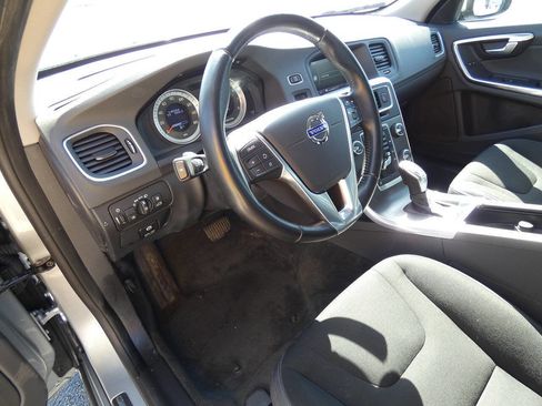 Used 2013 Volvo S60 T5 image 15