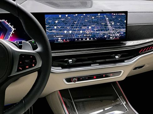 Used 2025 BMW X5 M60i w/ Executive Package image 6