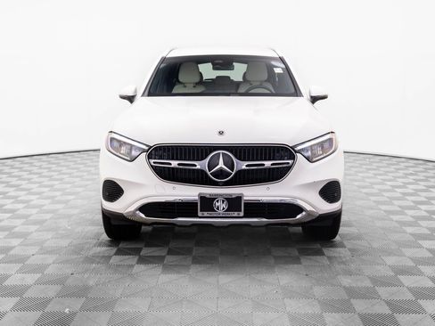 New 2025 Mercedes-Benz GLC 350e 4MATIC image 8