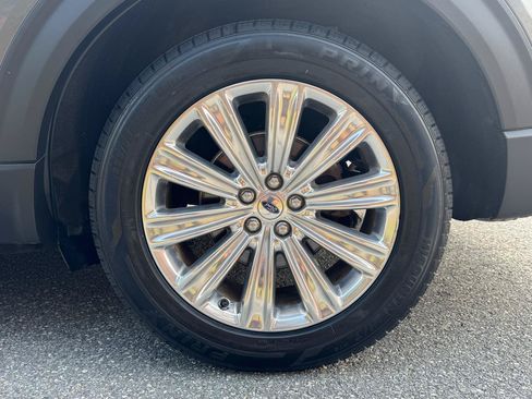 Used 2020 Ford Explorer Limited AWD/4WD image 26