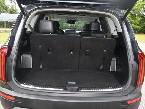 Used 2022 Kia Telluride SX w/ SX Prestige Package AWD/4WD image 19