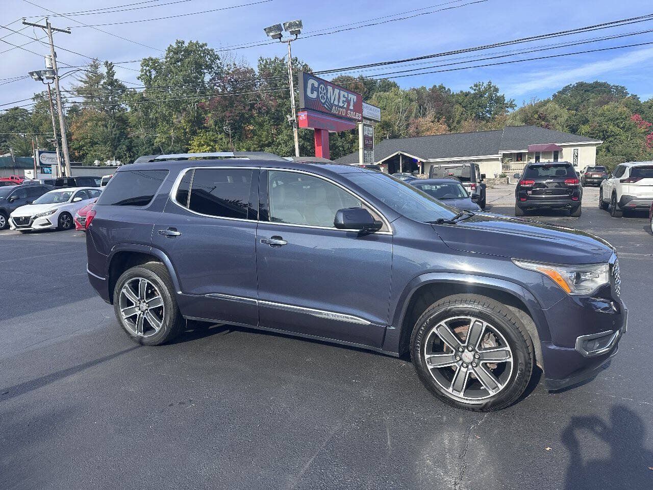 Used 2019 GMC Acadia Denali w/ LPO, Floor Liner Package FWD image 2