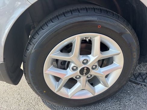 Used 2023 Kia Soul S image 13