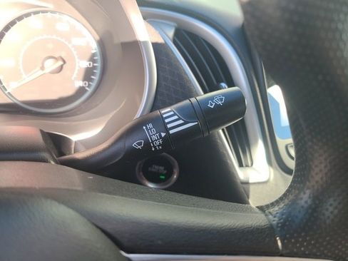 Used 2022 Chevrolet Malibu LT image 23