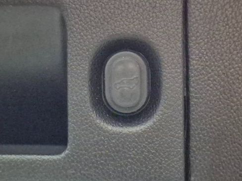 Used 2019 Chevrolet Tahoe Premier image 28