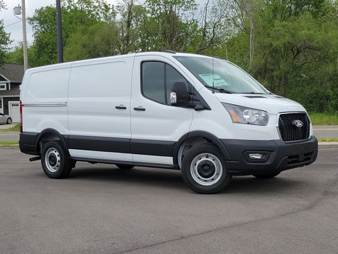 New 2026 Ford Transit 150 Low Roof RWD image 29
