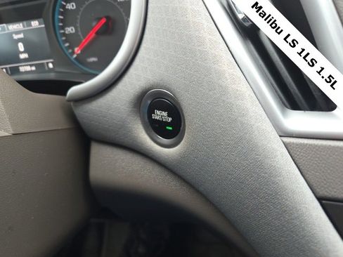 Used 2017 Chevrolet Malibu LS image 21