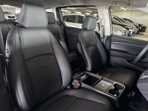 Used 2025 Honda Odyssey EX-L image 25