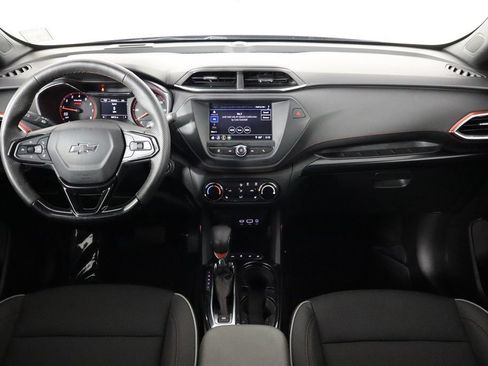 Used 2023 Chevrolet TrailBlazer RS FWD image 13