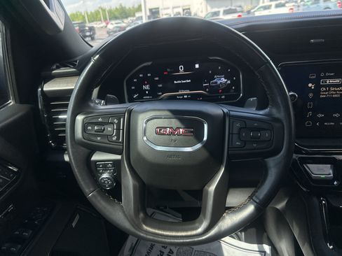 Used 2023 GMC Sierra 1500 AT4 w/ AT4 Preferred Package AWD/4WD image 13
