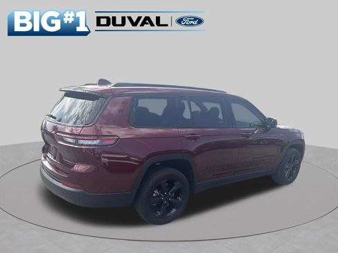 Used 2024 Jeep Grand Cherokee L Limited w/ Black Appearance Package AWD/4WD image 2