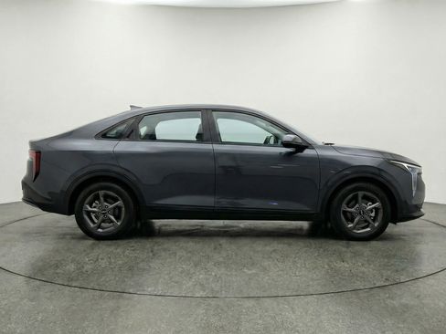 Used 2025 Kia K4 LXS image 11