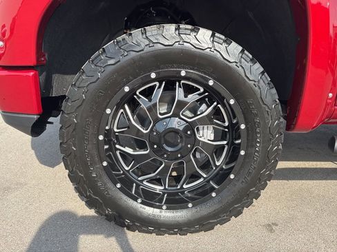 New 2025 GMC Sierra 1500 AT4 w/ AT4 Premium Package image 36