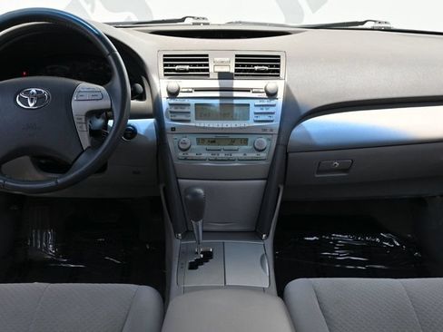 Used 2009 Toyota Camry Hybrid w/ Upgrade Pkg FWD image 11
