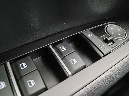 Used 2025 Kia Soul LX image 27