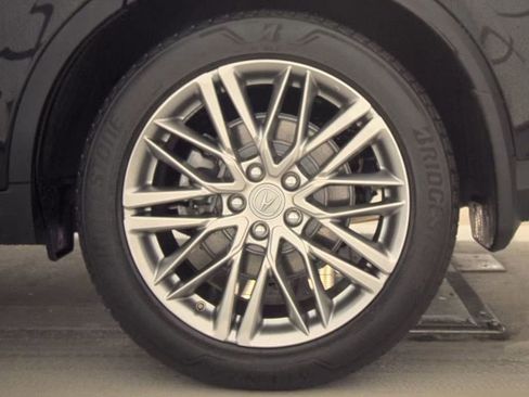 Used 2023 Acura MDX SH-AWD w/ Advance Package image 13