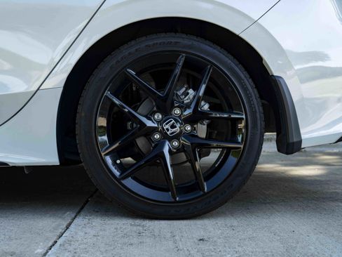 Used 2024 Honda Civic Sport image 15