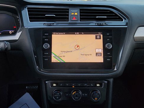 Used 2019 Volkswagen Tiguan SEL image 35
