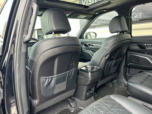 Used 2024 Kia Telluride SX Prestige X-Pro AWD/4WD image 12