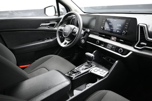 Used 2024 Kia Sportage LX FWD image 19