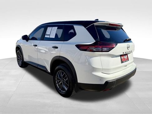 Certified 2025 Nissan Rogue S FWD image 6