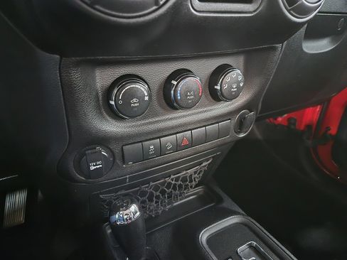 Used 2018 Jeep Wrangler Willys Wheeler image 21