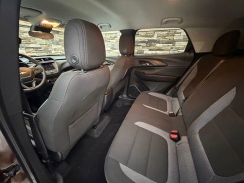 Used 2022 Chevrolet TrailBlazer LT w/ Driver Confidence Package FWD image 26