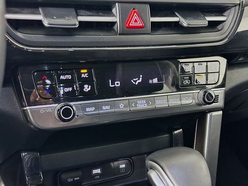 Used 2025 Kia Seltos S image 24