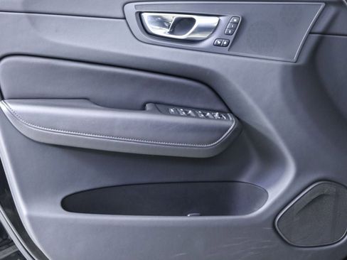 Certified 2023 Volvo XC60 B5 Plus w/ Climate Package image 8