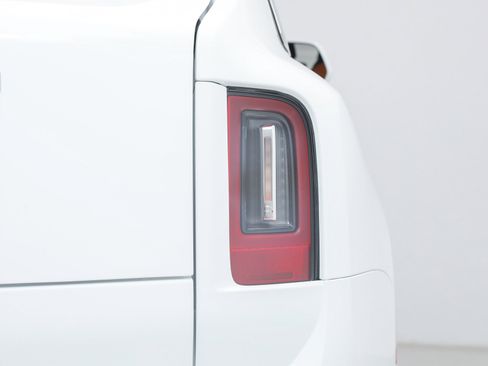Used 2026 Rolls-Royce Cullinan image 15