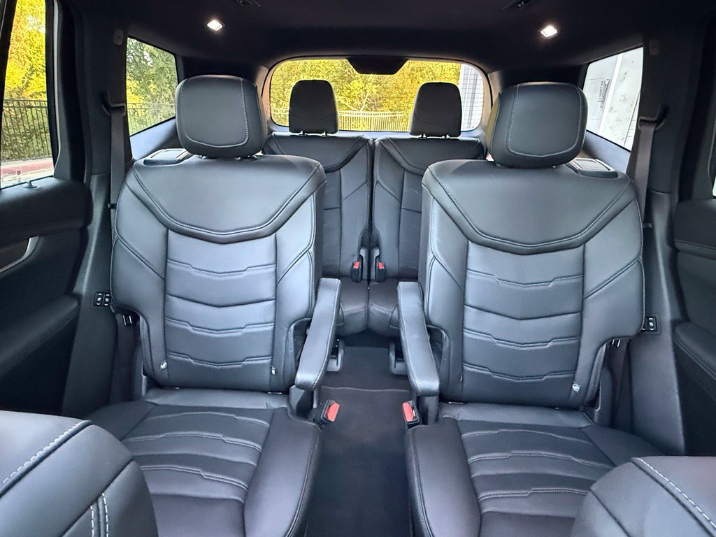 Used 2024 Cadillac XT6 Premium Luxury w/ Platinum Package AWD/4WD image 44