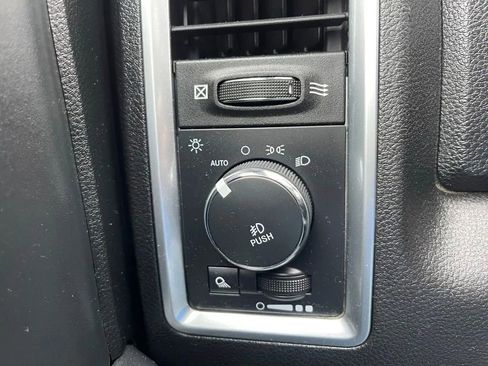 Used 2018 RAM 1500 Limited AWD/4WD image 33