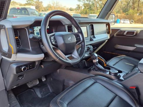 Used 2023 Ford Bronco Badlands w/ Sasquatch Package image 24