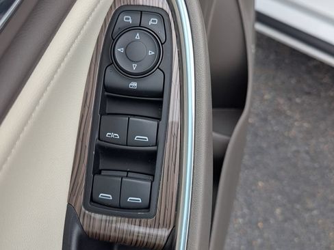 Used 2024 Chevrolet Malibu LT FWD image 16