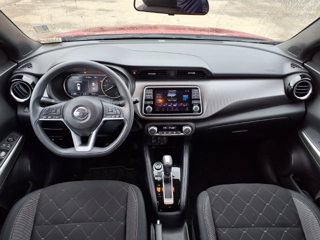 Used 2019 Nissan Kicks SV FWD image 11