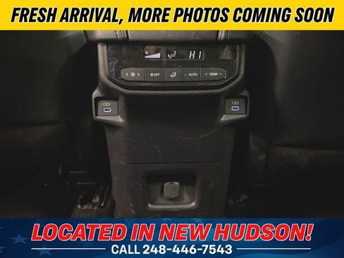Used 2025 Toyota Grand Highlander AWD image 20