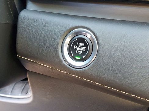 Used 2023 Cadillac Escalade Sport w/ LPO, ONYX Package image 17