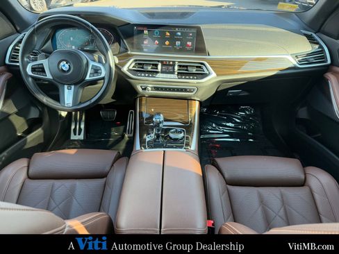 Used 2023 BMW X5 xDrive40i w/ M Sport Package image 2