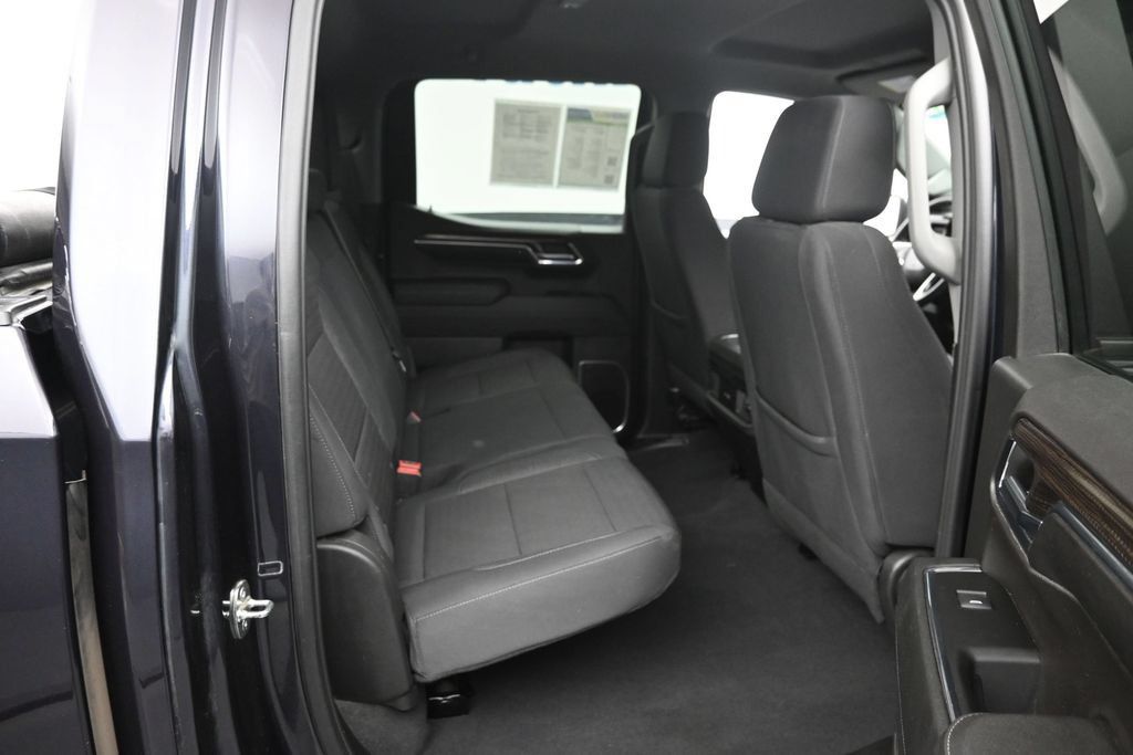 Used 2023 Chevrolet Silverado 1500 LT w/ All Star Edition Plus AWD/4WD image 10
