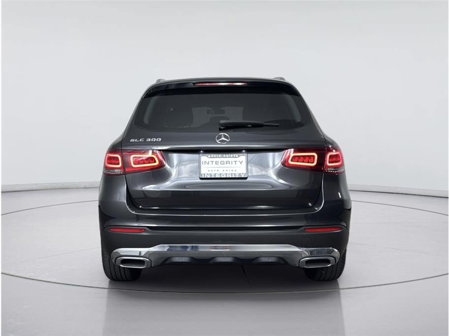 Used 2020 Mercedes-Benz GLC 300 image 4