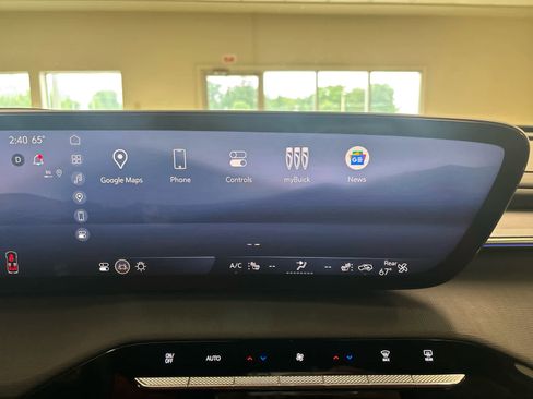 Used 2025 Buick Enclave Sport Touring w/ Power Package image 47