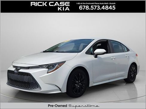 Used 2020 Toyota Corolla LE FWD image 1