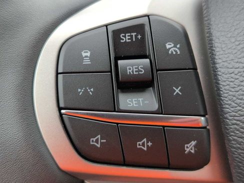 New 2025 Ford Explorer Active w/ Active Comfort Package image 25