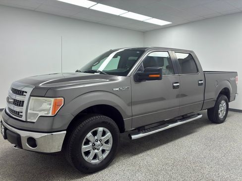 Used 2014 Ford F150 XLT w/ XLT Chrome Package image 6