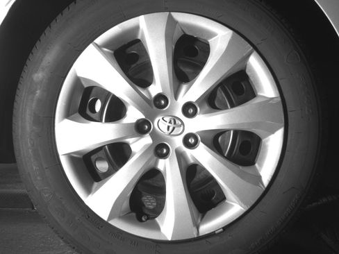 Used 2025 Toyota Corolla LE FWD image 18