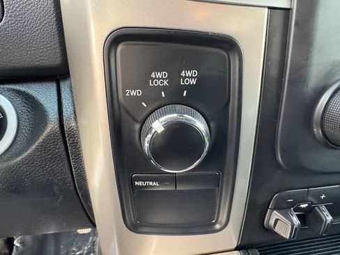 Used 2014 RAM 2500 Big Horn AWD/4WD image 25