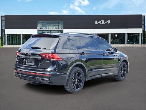 Used 2024 Volkswagen Tiguan SE R-Line image 4