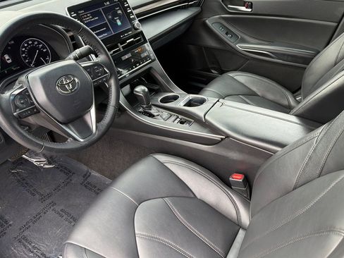 Used 2021 Toyota Avalon XLE w/ Carpet Mat Package (TMS) image 4